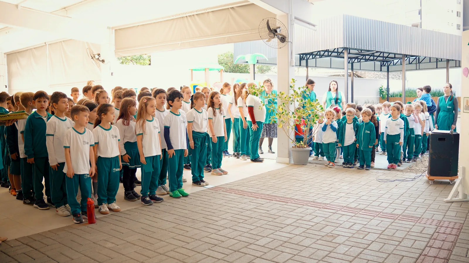 Alunos do Colégio Divino Saber
